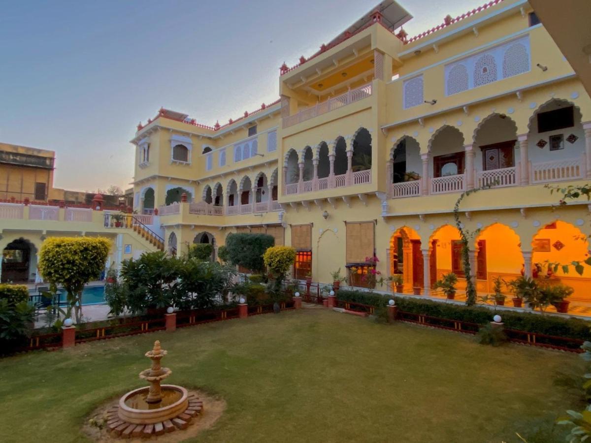 The Grand Haveli And Resort Nawalgarh Exterior photo